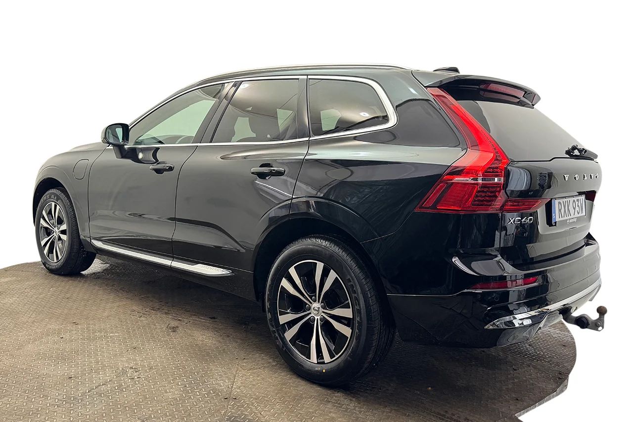 Volvo XC60 Recharge T6 AWD Drag Pano Navi Kamera BLIS MOMS 350hk – bild 8 av 36