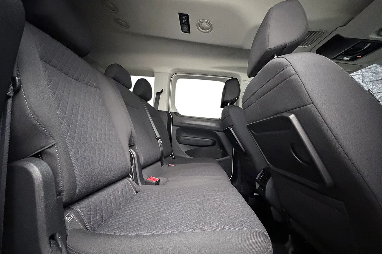 Volkswagen Caddy 2.0 TDI Automat Life 5-sits ergoComfort Värmare Kamera MOMS – bild 16 av 35