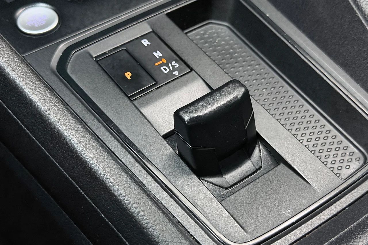 Volkswagen Caddy 2.0 TDI Automat Life 5-sits ergoComfort Värmare Kamera MOMS – bild 31 av 35