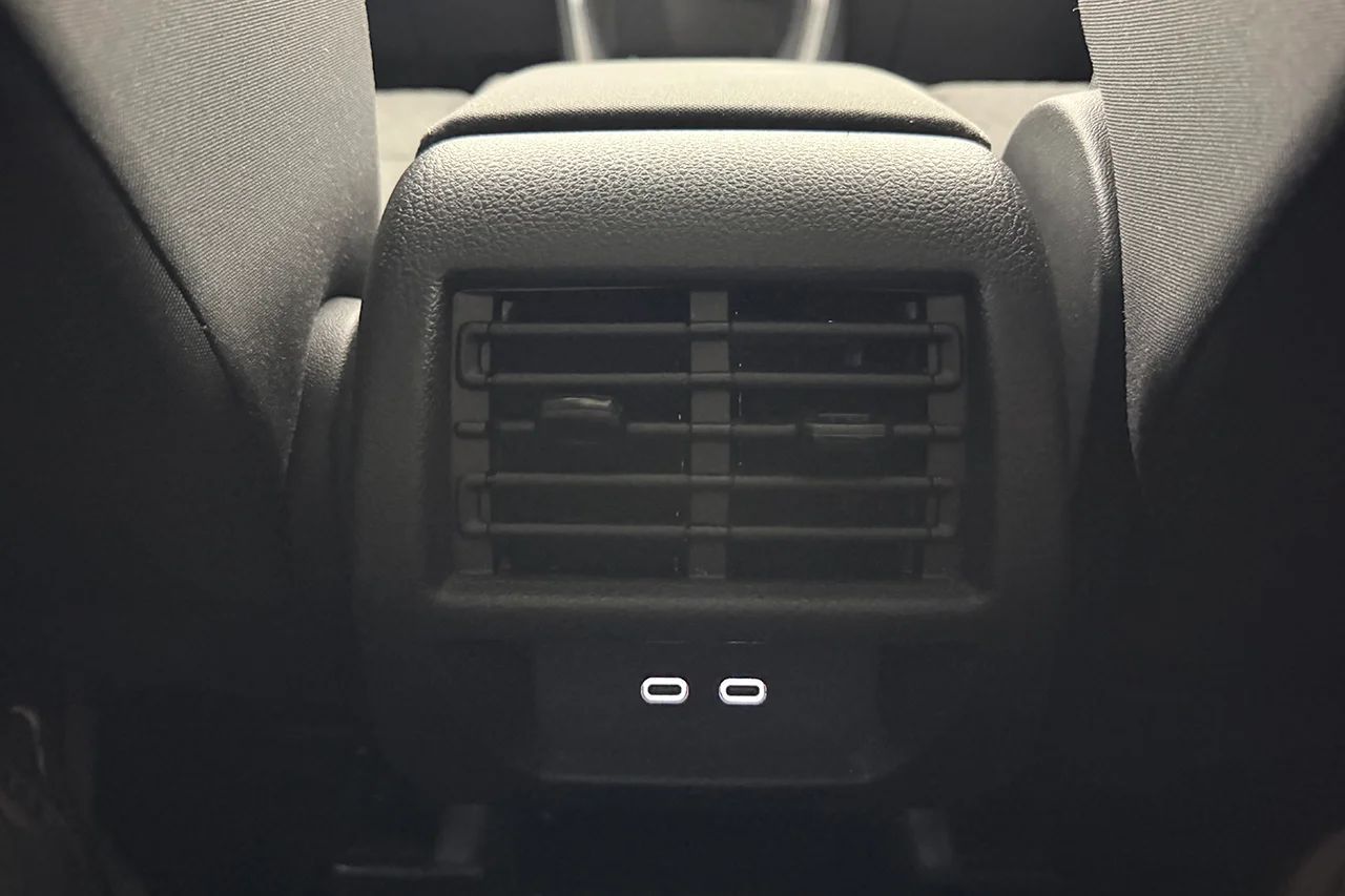 Volkswagen Caddy 2.0 TDI Automat Life 5-sits ergoComfort Värmare Kamera MOMS – bild 15 av 35