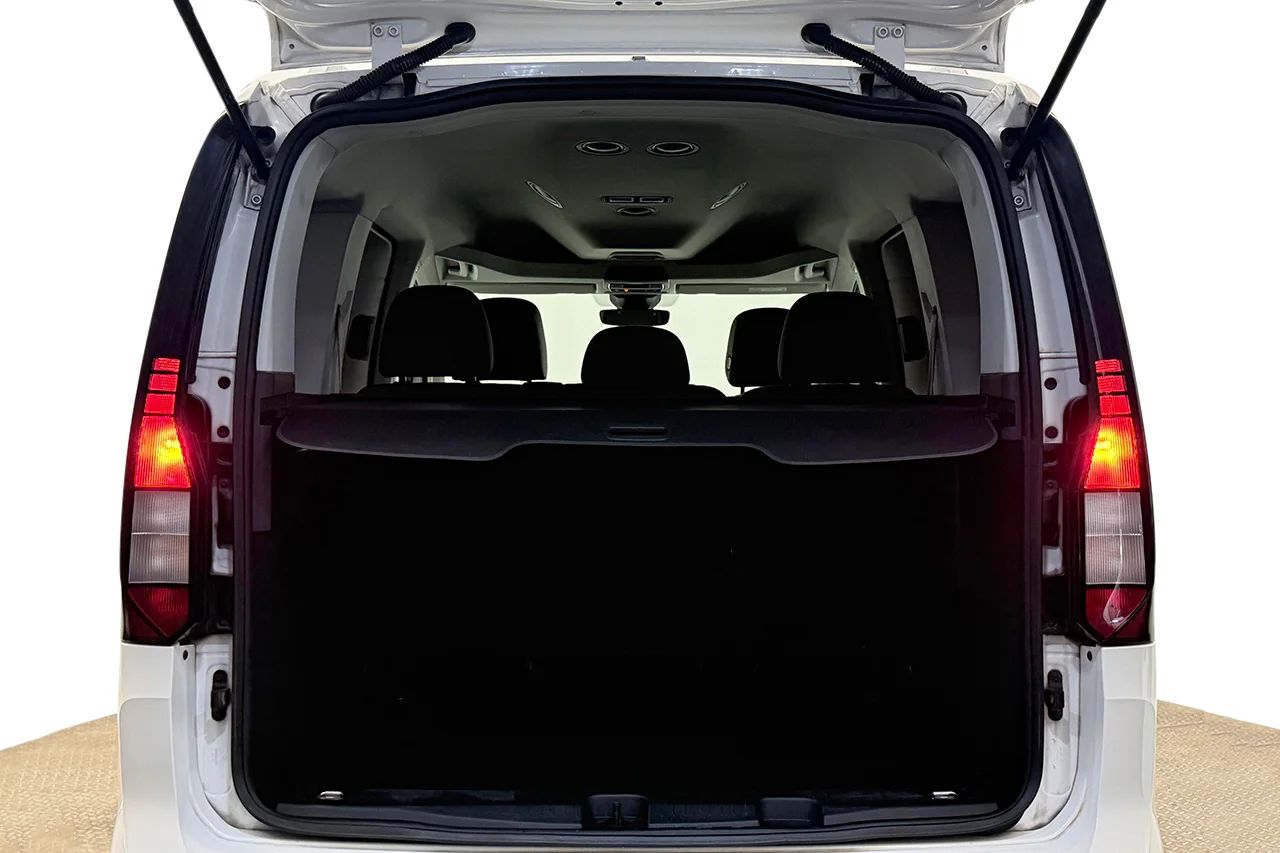Volkswagen Caddy 2.0 TDI Automat Life 5-sits ergoComfort Värmare Kamera MOMS – bild 35 av 35