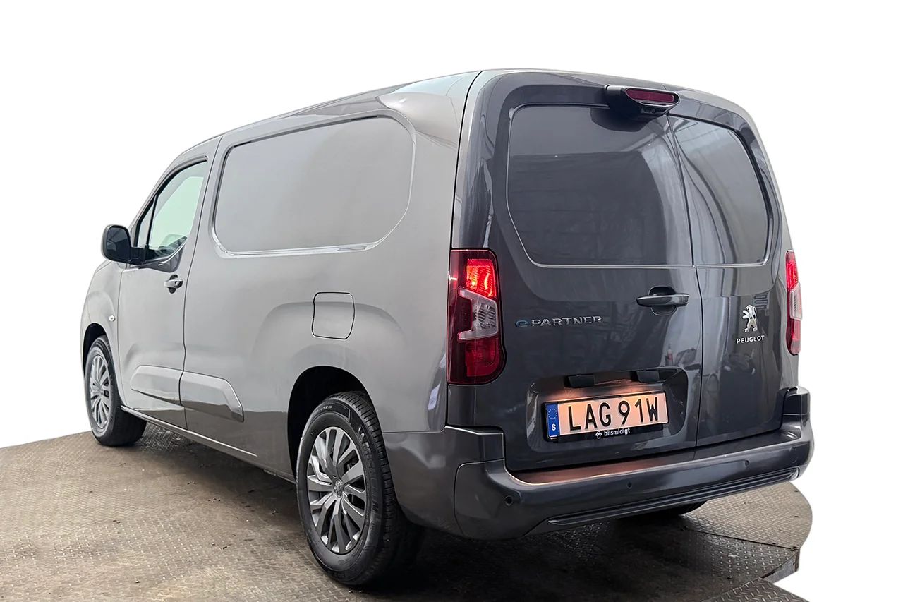 Peugeot e-Partner L2 50 kWh Inredd 3-sits Navi Kamera P-Sensorer MOMS 136hk – bild 7 av 27