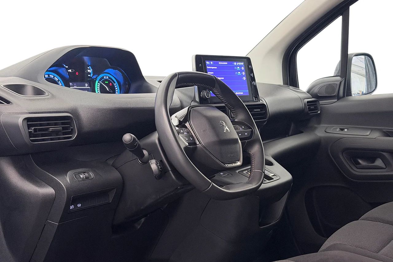 Peugeot e-Partner L2 50 kWh Inredd 3-sits Navi Kamera P-Sensorer MOMS 136hk – bild 12 av 27