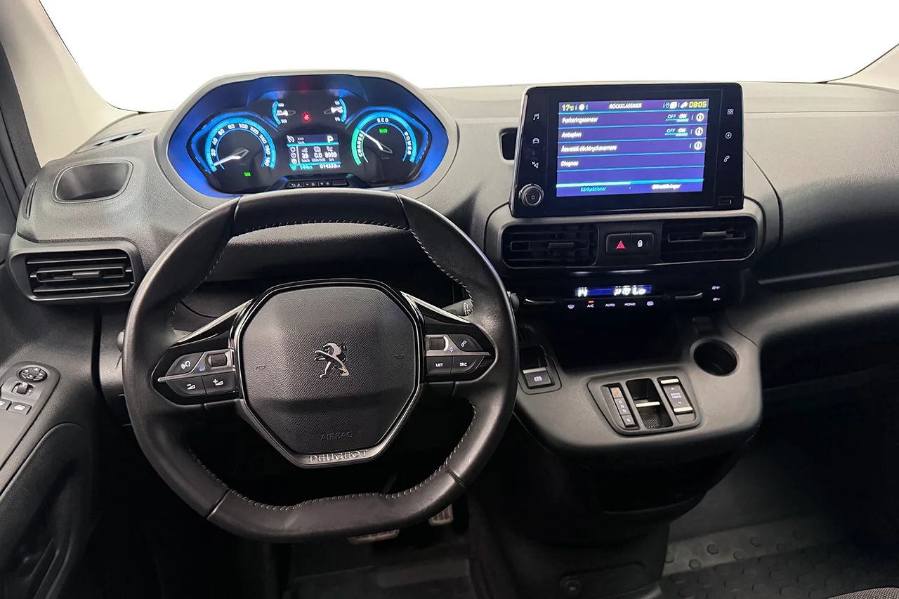Peugeot e-Partner L2 50 kWh Inredd 3-sits Navi Kamera P-Sensorer MOMS 136hk – bild 15 av 27