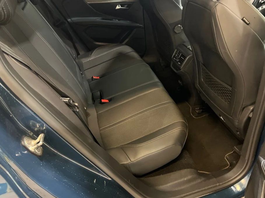 Peugeot 3008 1.2 PureTech GT Navi Kamera Delläder Cockpit MOMS – bild 8 av 11