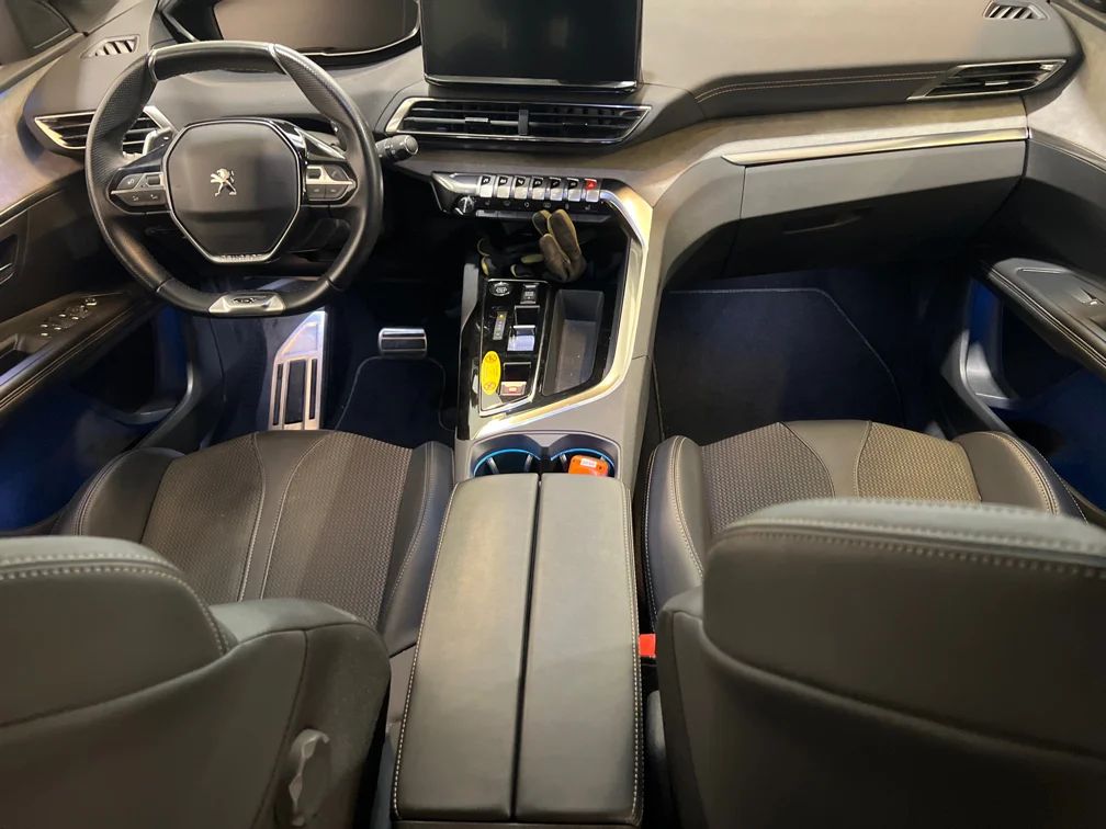 Peugeot 3008 1.2 PureTech GT Navi Kamera Delläder Cockpit MOMS – bild 9 av 11