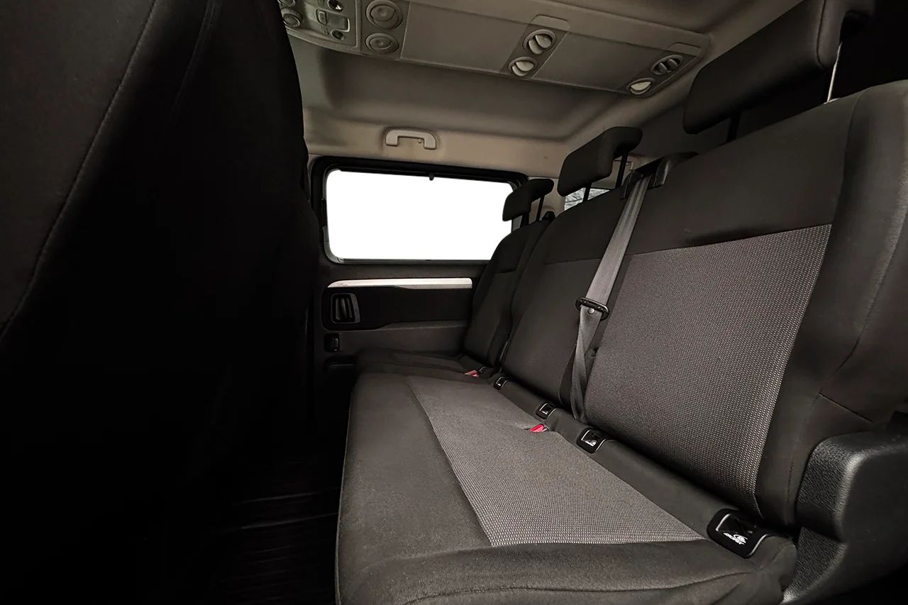 Toyota ProAce Verso 2.0 D-4D Aut Lång 9sits Drag HeadUp Värmare MOMS 177hk – bild 11 av 29