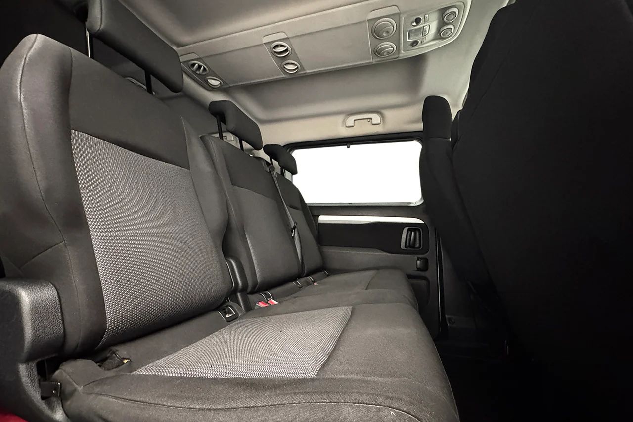 Toyota ProAce Verso 2.0 D-4D Aut Lång 9sits Drag HeadUp Värmare MOMS 177hk – bild 14 av 29