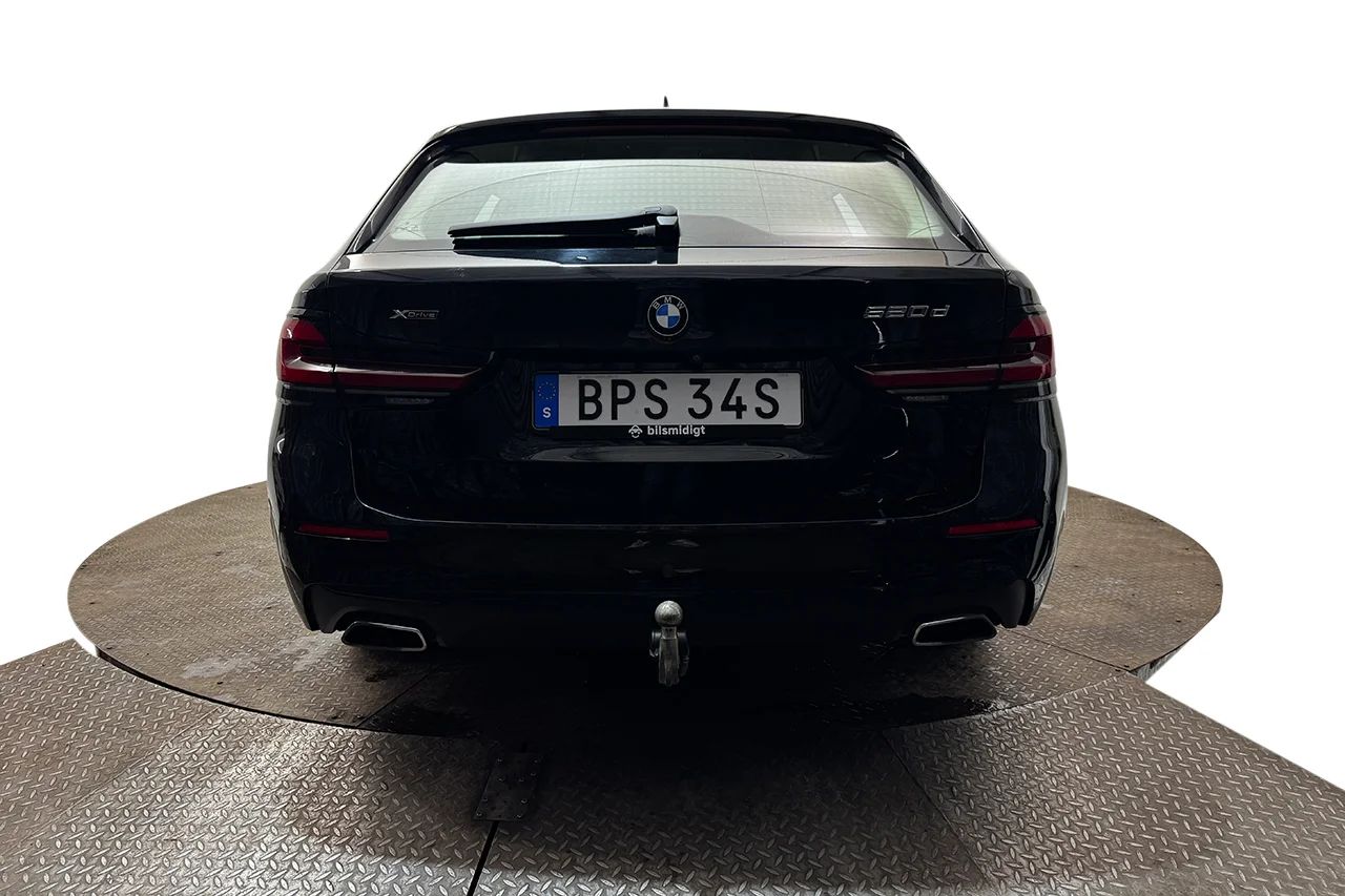 BMW 520d xDrive Touring Drag Navi Kamera Värmare DisplayKey MOMS 190hk – bild 6 av 37