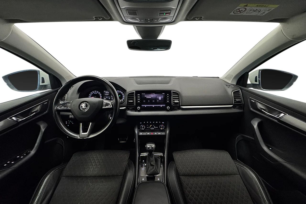 Škoda Karoq 2.0 TDI 4x4 Aut Style Drag Navi Kamera Värmare MOMS – bild 14 av 32