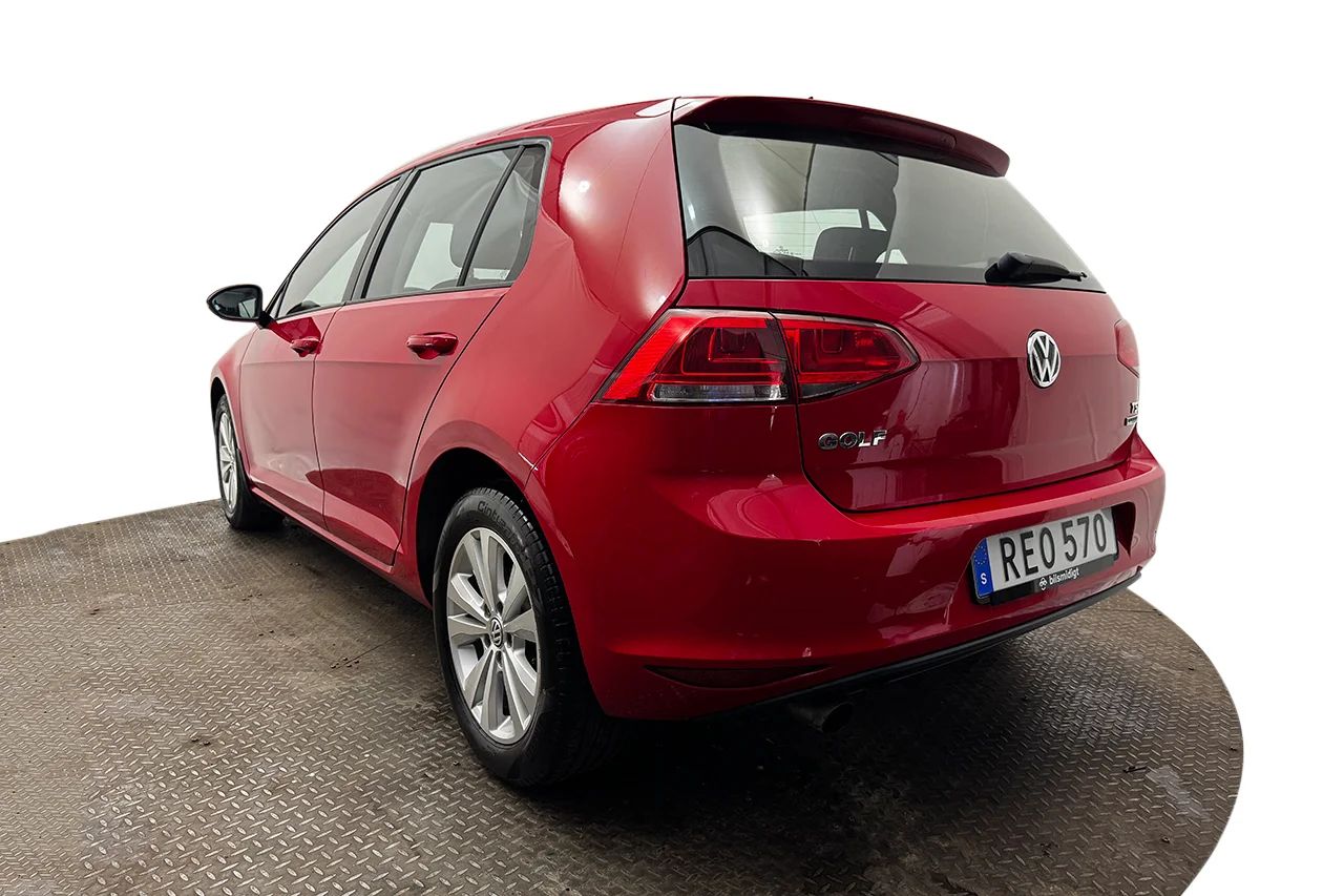 Volkswagen Golf 1.2 TSI Krompkt Vinterpkt Drag Värmare MOMS 110hk – bild 8 av 26