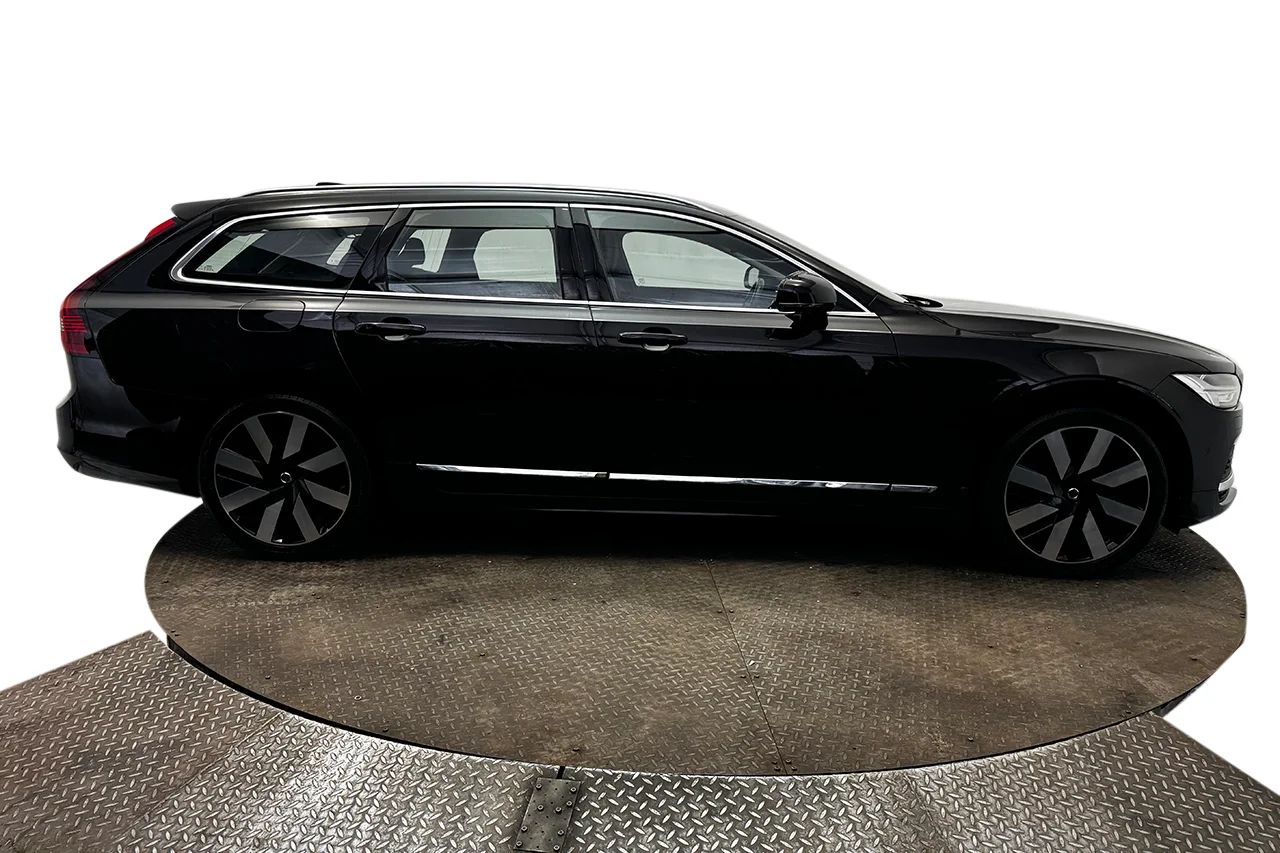 Volvo V90 T6 Plug-In Hybrid AWD Drag Navi 360° Kameravy BLIS Värmare H/K MOMS 350hk – bild 4 av 33