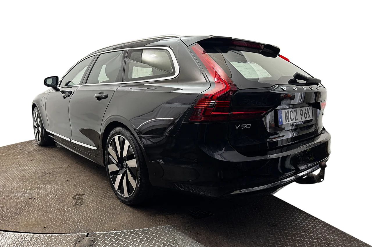 Volvo V90 T6 Plug-In Hybrid AWD Drag Navi 360° Kameravy BLIS Värmare H/K MOMS 350hk – bild 8 av 33