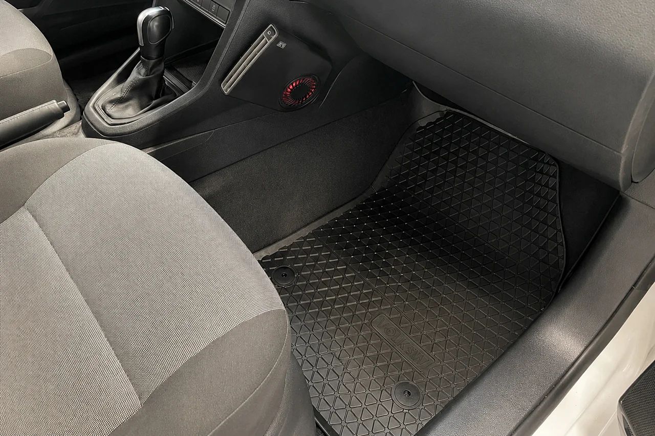 Volkswagen e-Caddy Maxi 37.3 kWh Drag Inredd Värmare P-Sens MOMS 113hk – bild 12 av 12