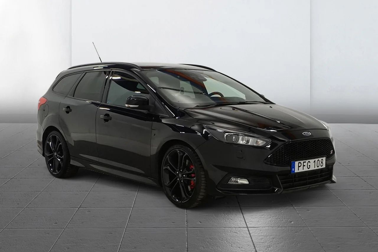 Ford Focus ST Kombi Aut Läder Elsäte Keyless Filassist 185hk – bild 4 av 25