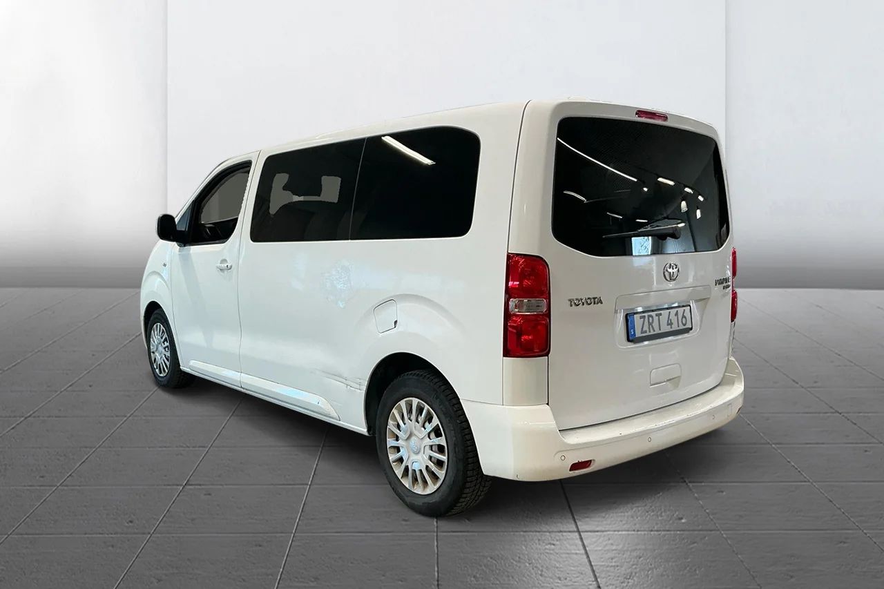 Toyota ProAce Verso 1.6 D-4D Shuttle Aut 9sits HeadUp P-Sens MOMS – bild 5 av 9