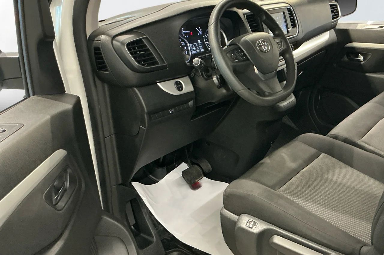 Toyota ProAce Verso 1.6 D-4D Shuttle Aut 9sits HeadUp P-Sens MOMS – bild 6 av 9