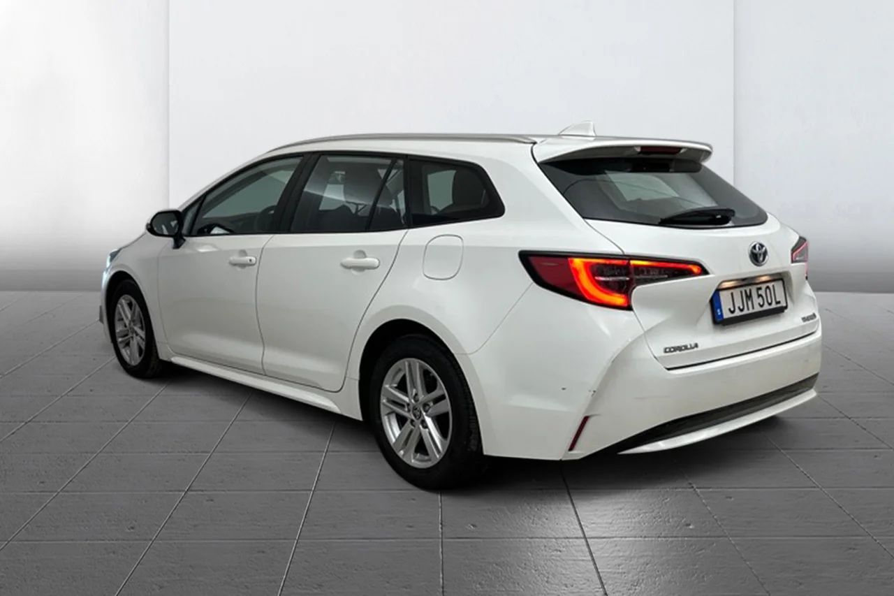 Toyota Corolla Touring Sports Hybrid Kamera Rattvärme Adaptiv Farthållare MOMS 122hk – bild 6 av 11