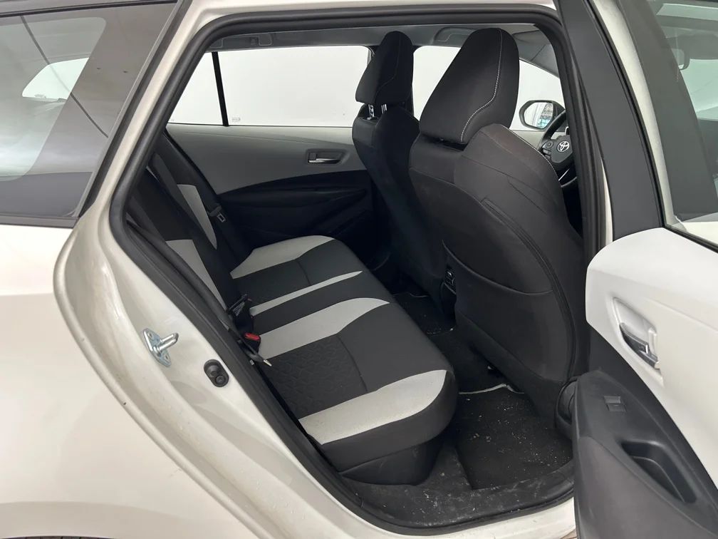 Toyota Corolla Touring Sports Hybrid Kamera Rattvärme Adaptiv Farthållare MOMS 122hk – bild 8 av 11