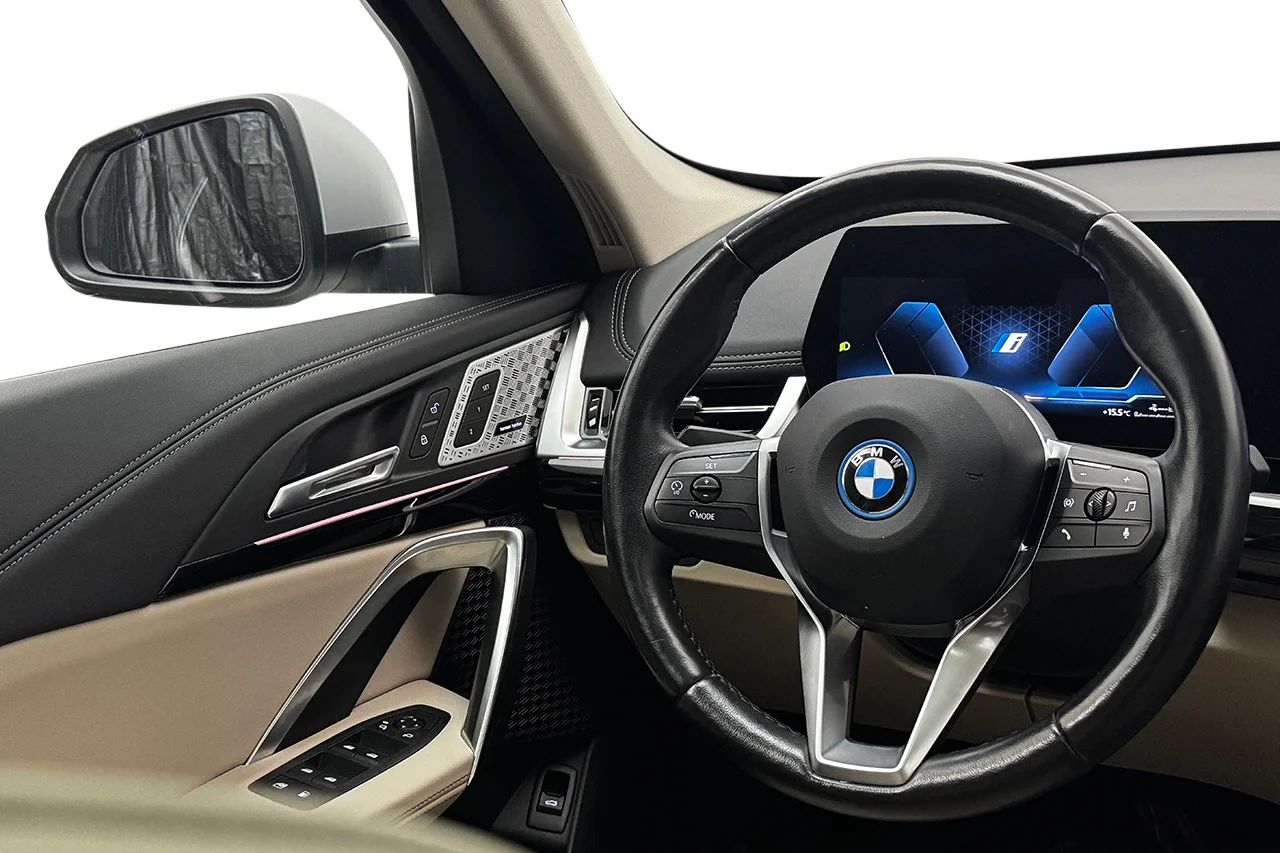 BMW X1 xDrive25e Steptronic, 245hk, 2024 – bild 18 av 37