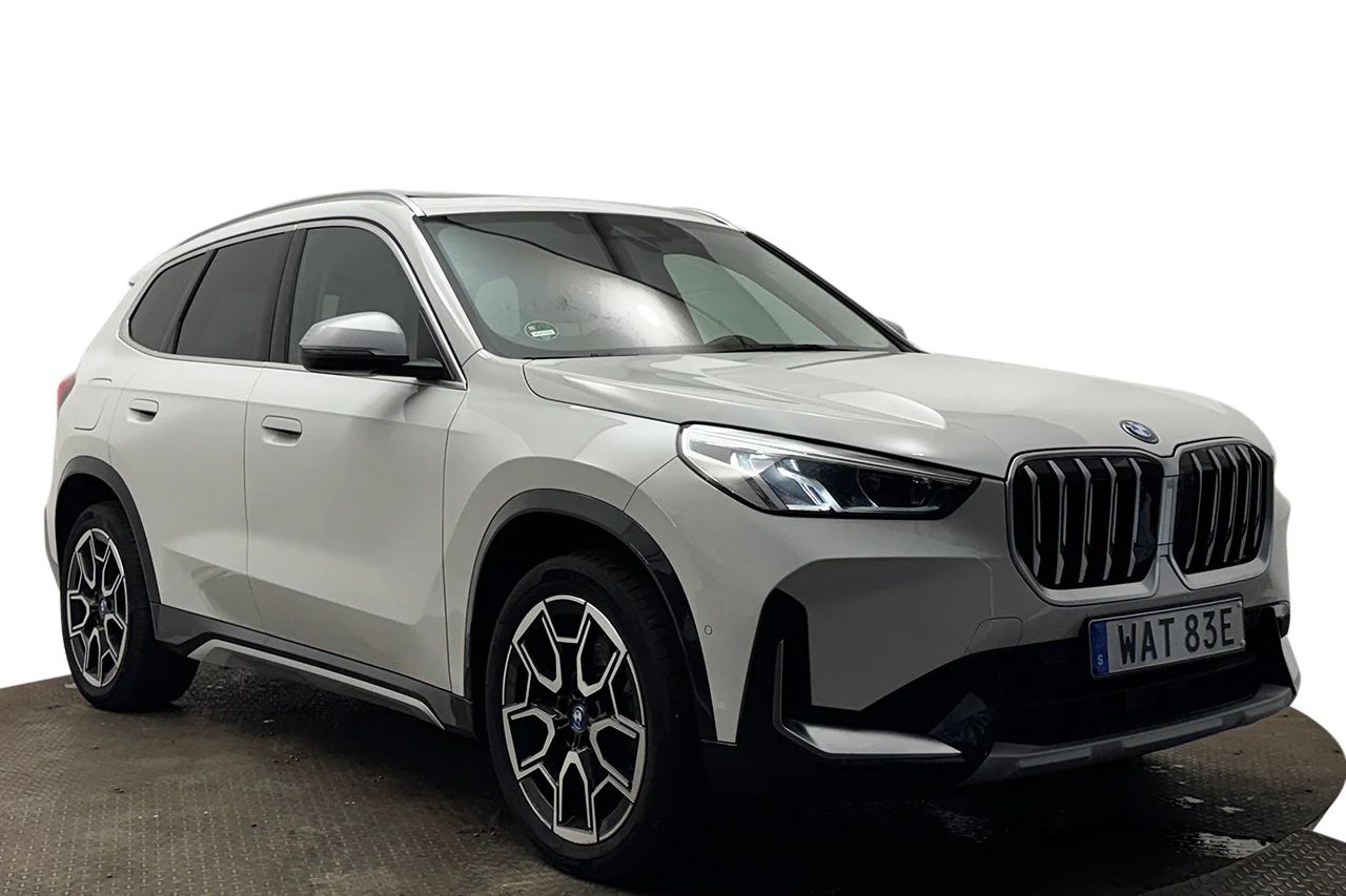 BMW X1 xDrive25e Steptronic, 245hk, 2024 – bild 3 av 37
