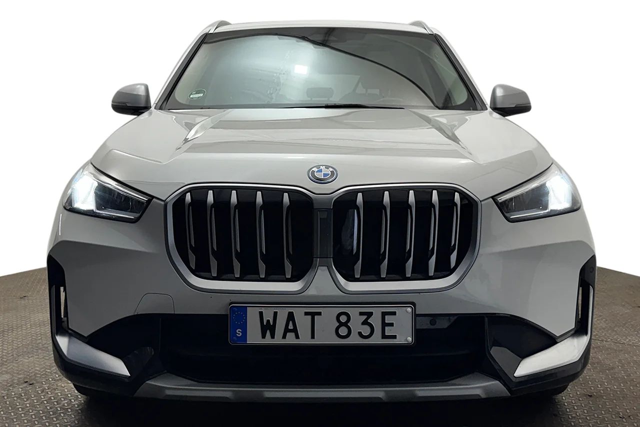 BMW X1 xDrive25e Steptronic, 245hk, 2024 – bild 2 av 37