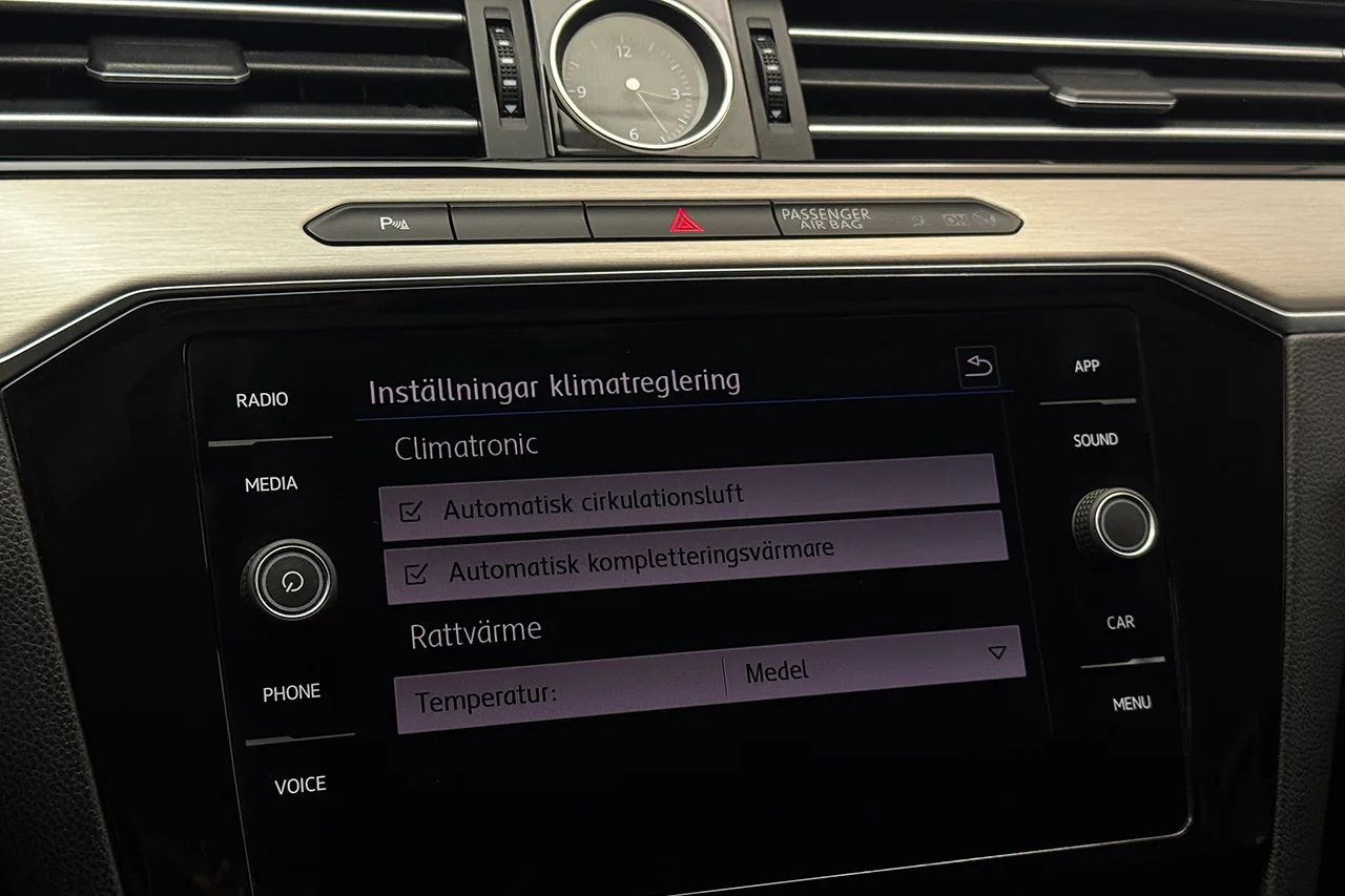Volkswagen Passat SC 2.0 TDI 4M GT R-Line Drag Läder Kamera Värmare Cockpit – bild 25 av 37