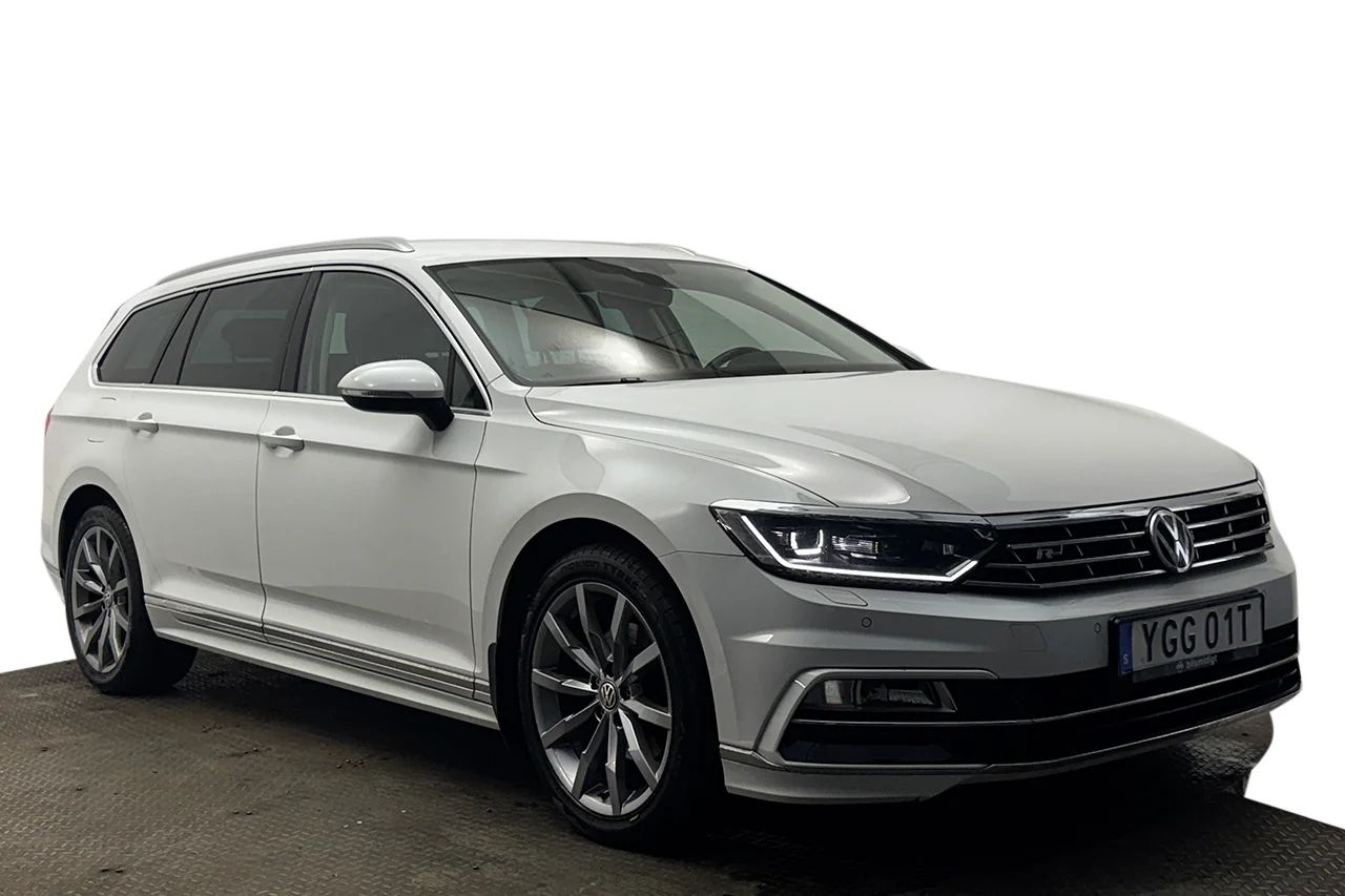 Volkswagen Passat SC 2.0 TDI 4M GT R-Line Drag Läder Kamera Värmare Cockpit – bild 3 av 37
