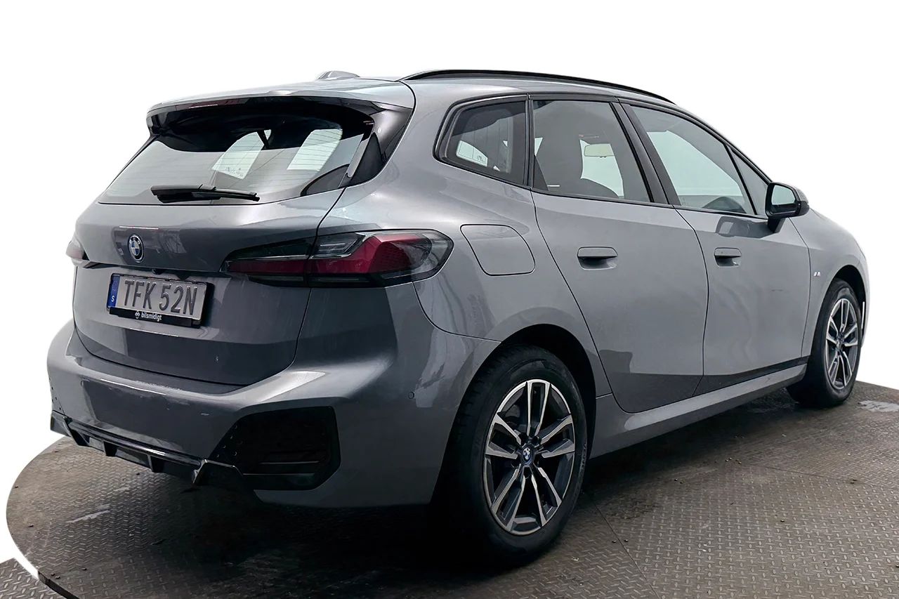 BMW 225e xDrive Active Tour M Sport P-Klimat Navi Kamera MOMS 245hk – bild 5 av 41
