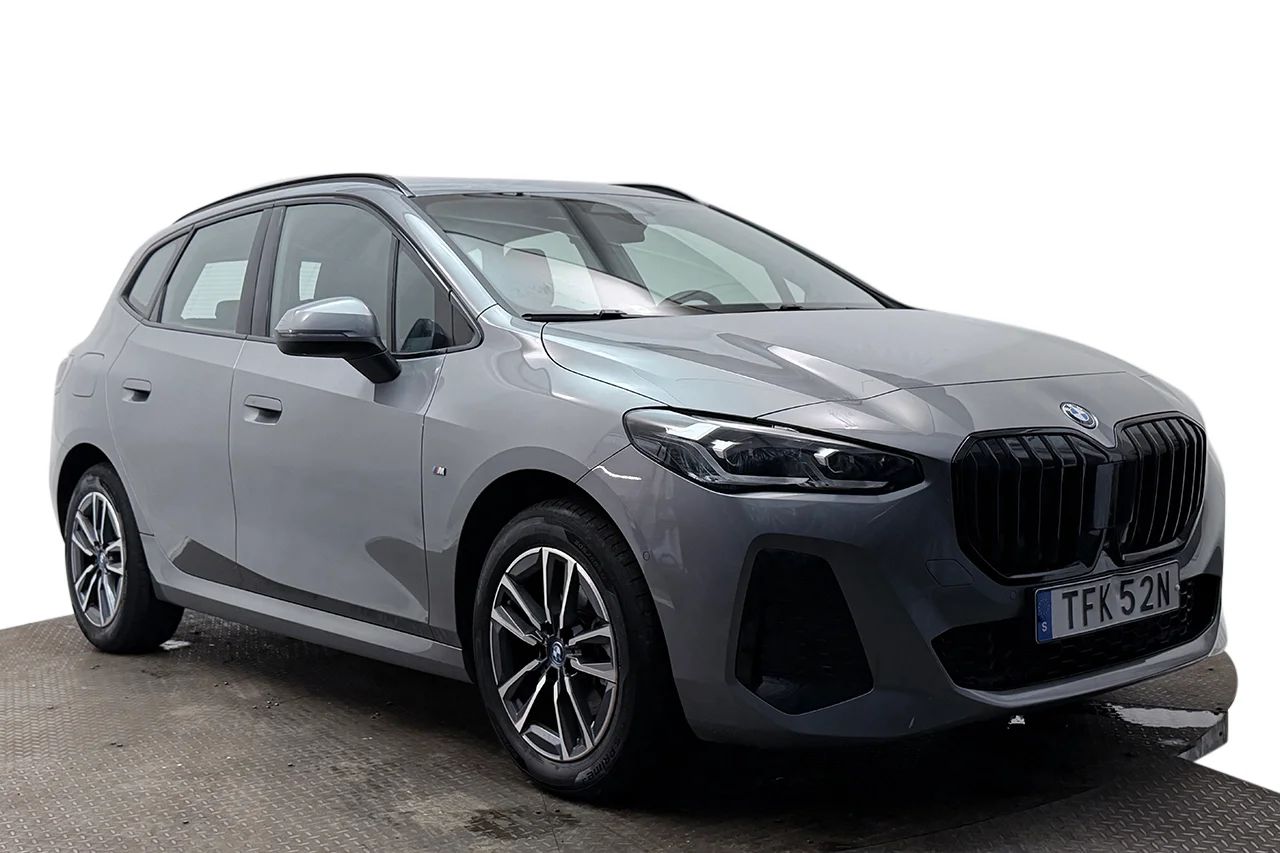 BMW 225e xDrive Active Tour M Sport P-Klimat Navi Kamera MOMS 245hk – bild 3 av 41