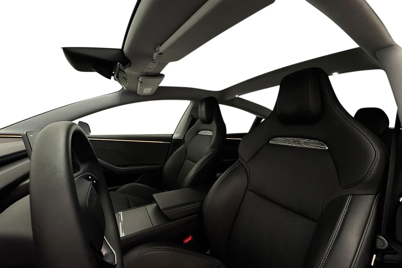 Tesla Model 3 Performance Pano Läder AI-Dator Värmare 627hk – bild 12 av 38