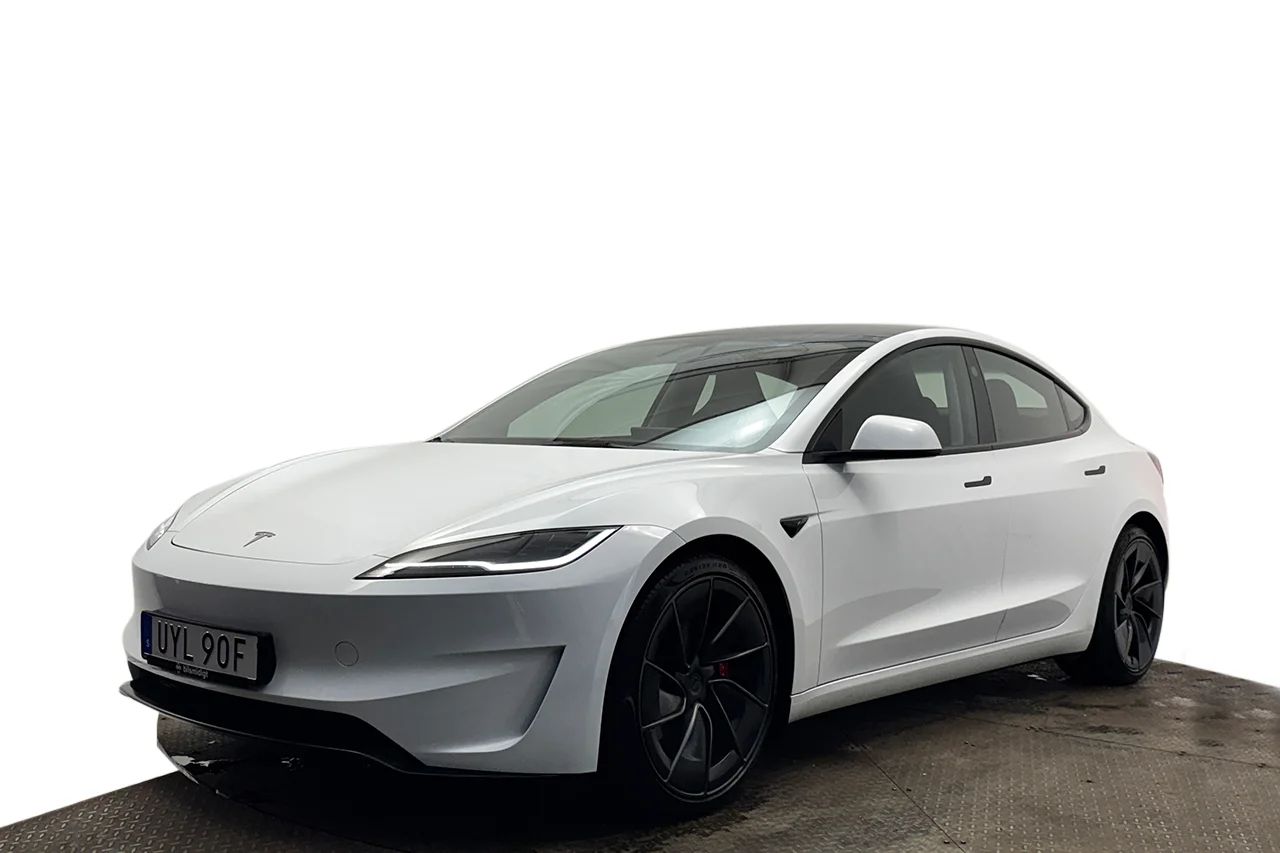 Tesla Model 3 Performance Pano Läder AI-Dator Värmare 627hk