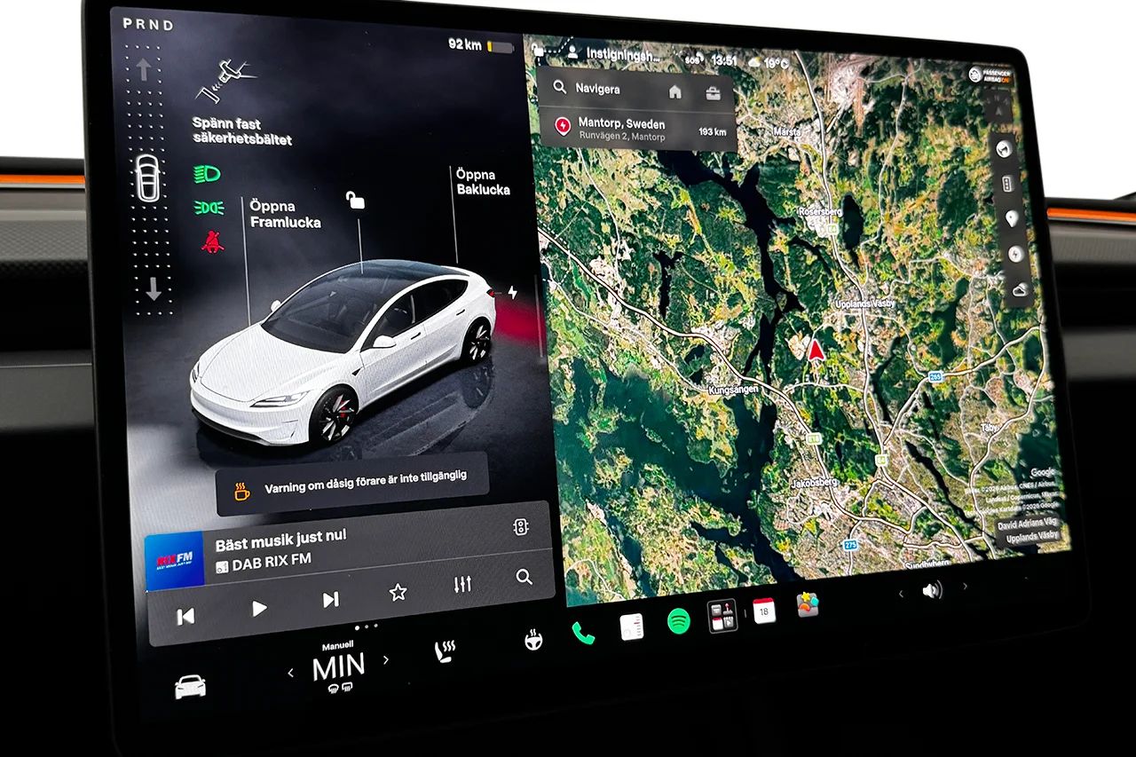 Tesla Model 3 Performance Pano Läder AI-Dator Värmare 627hk – bild 21 av 38