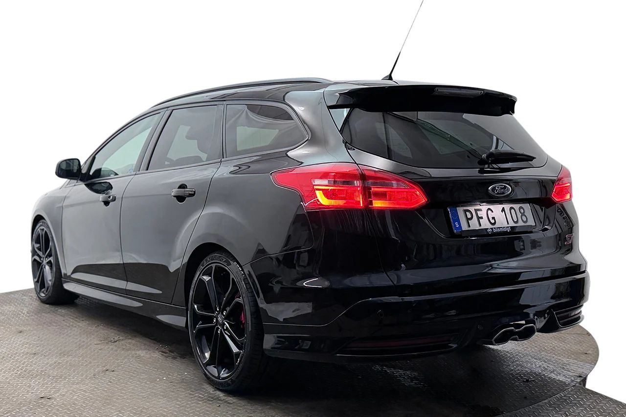 Ford Focus ST Kombi Automat Läder Elsäte Keyless Filassist 185hk – bild 8 av 32