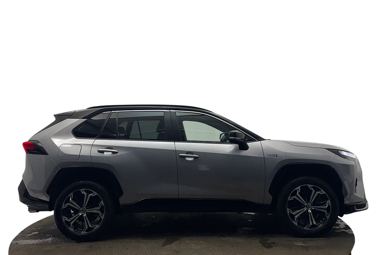 Toyota RAV4 Plug-in Hybrid Plug-in Drag HeadUp Cockpit Navi 360° Läder 306hk – bild 4 av 37