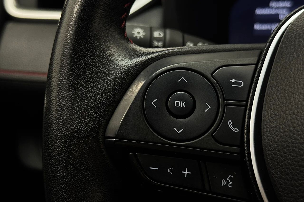 Toyota RAV4 Plug-in Hybrid Plug-in Drag HeadUp Cockpit Navi 360° Läder 306hk – bild 21 av 37