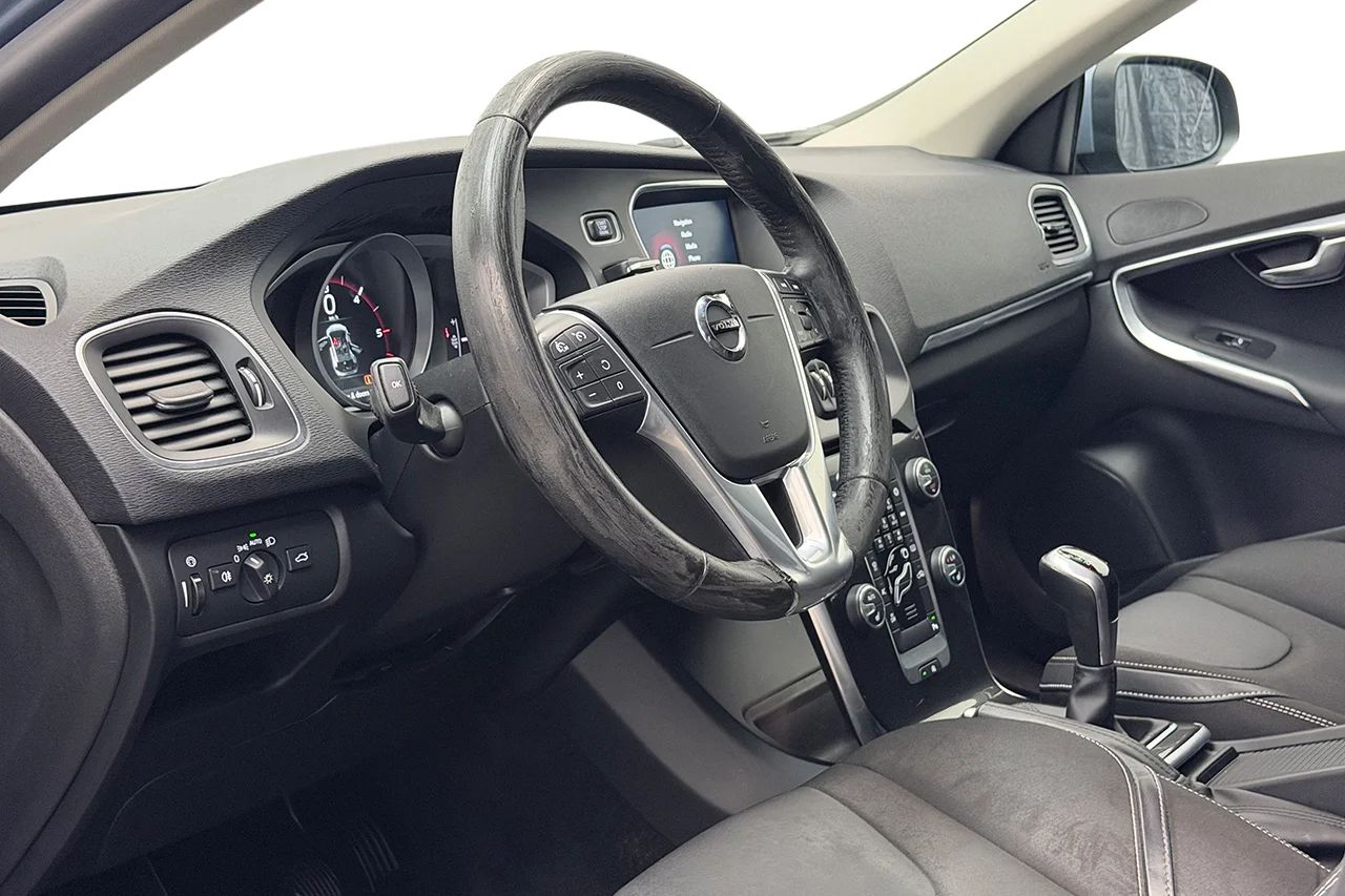 Volvo V40 D2 Business Advanced Värmare P-Sensorer Fullservad@Volvo 120hk – bild 12 av 26