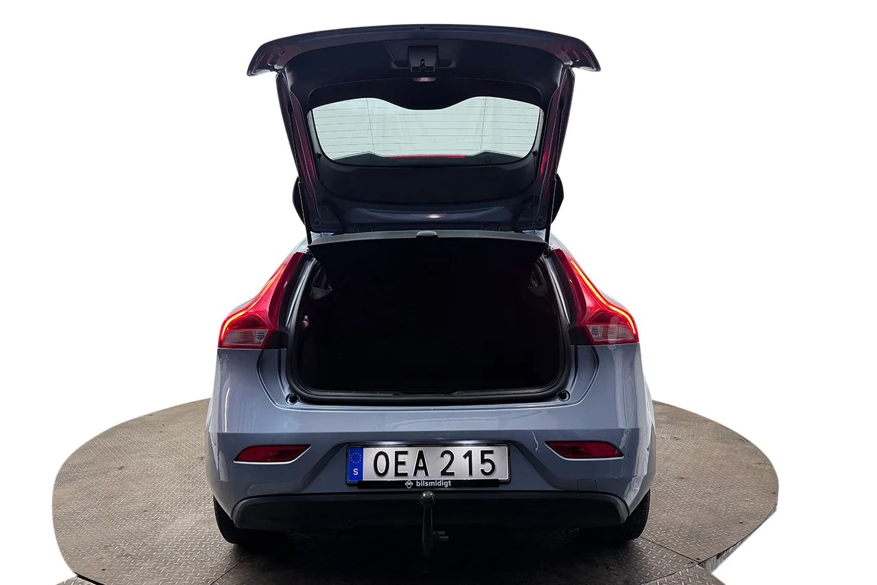 Volvo V40 D2 Business Advanced Värmare P-Sensorer Fullservad@Volvo 120hk – bild 7 av 26