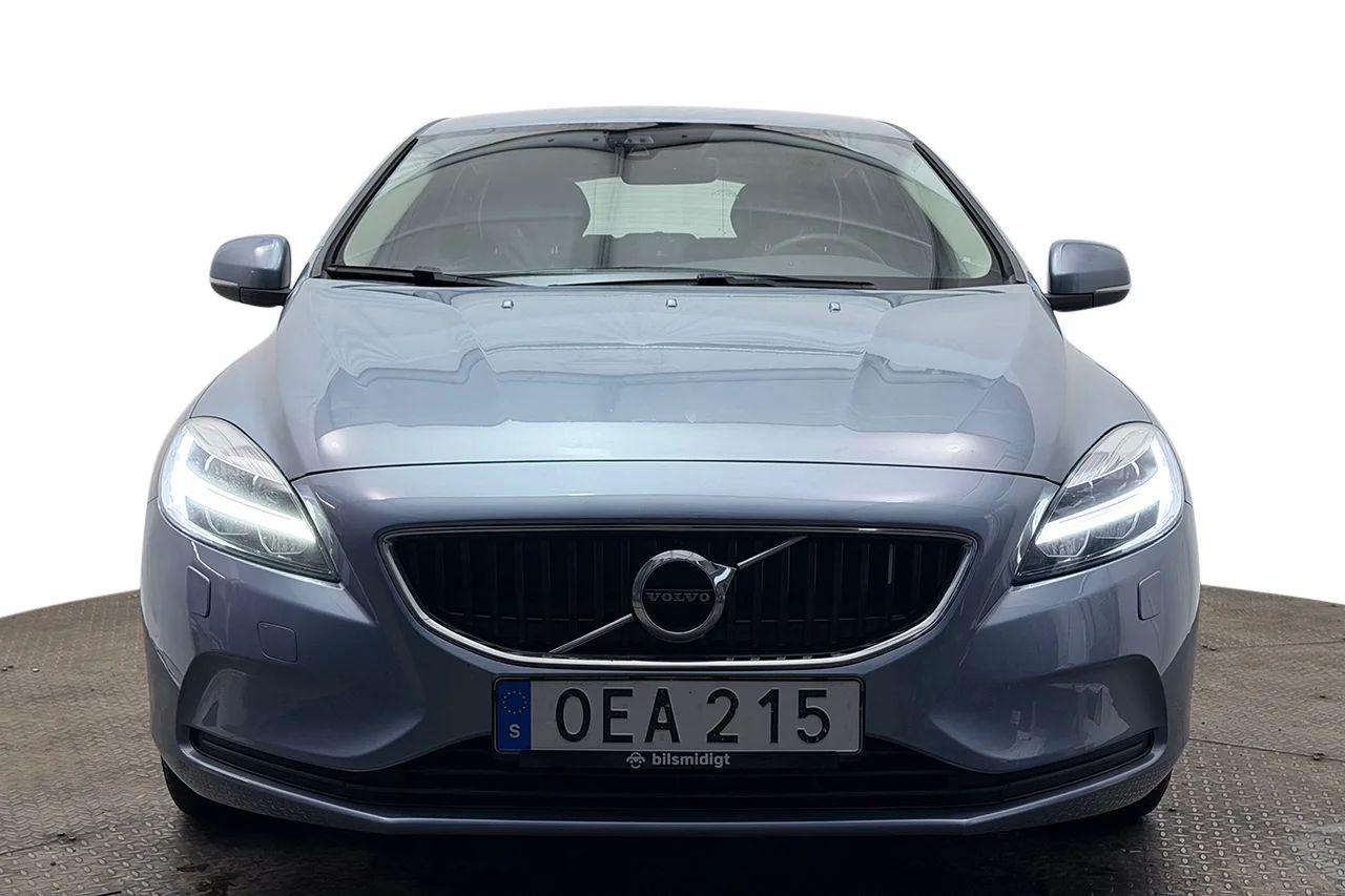 Volvo V40 D2 Business Advanced Värmare P-Sensorer Fullservad@Volvo 120hk – bild 2 av 26