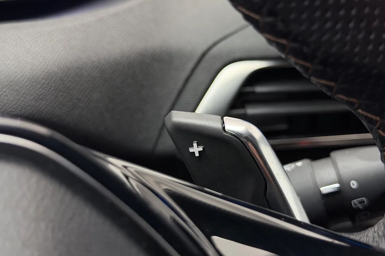 Peugeot 3008 1.2 PureTech GT Navi Kamera Delläder Cockpit MOMS 130hk – bild 20 av 33