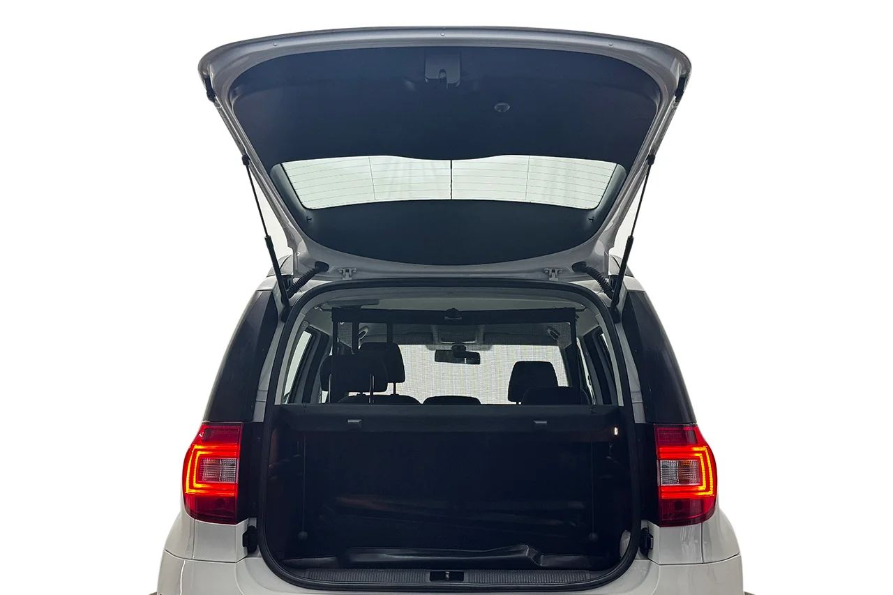 Skoda Yeti Outdoor 2.0 TDI 4x4 Ambition Drag P-Sens Värmare 110hk – bild 25 av 25