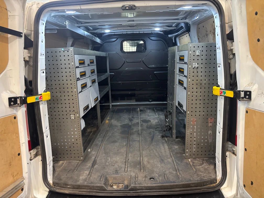 Ford Transit Custom 280 2.0 Automat L1 Drag Inredd Kamera P-Sensorer MOMS 130hk – bild 8 av 11