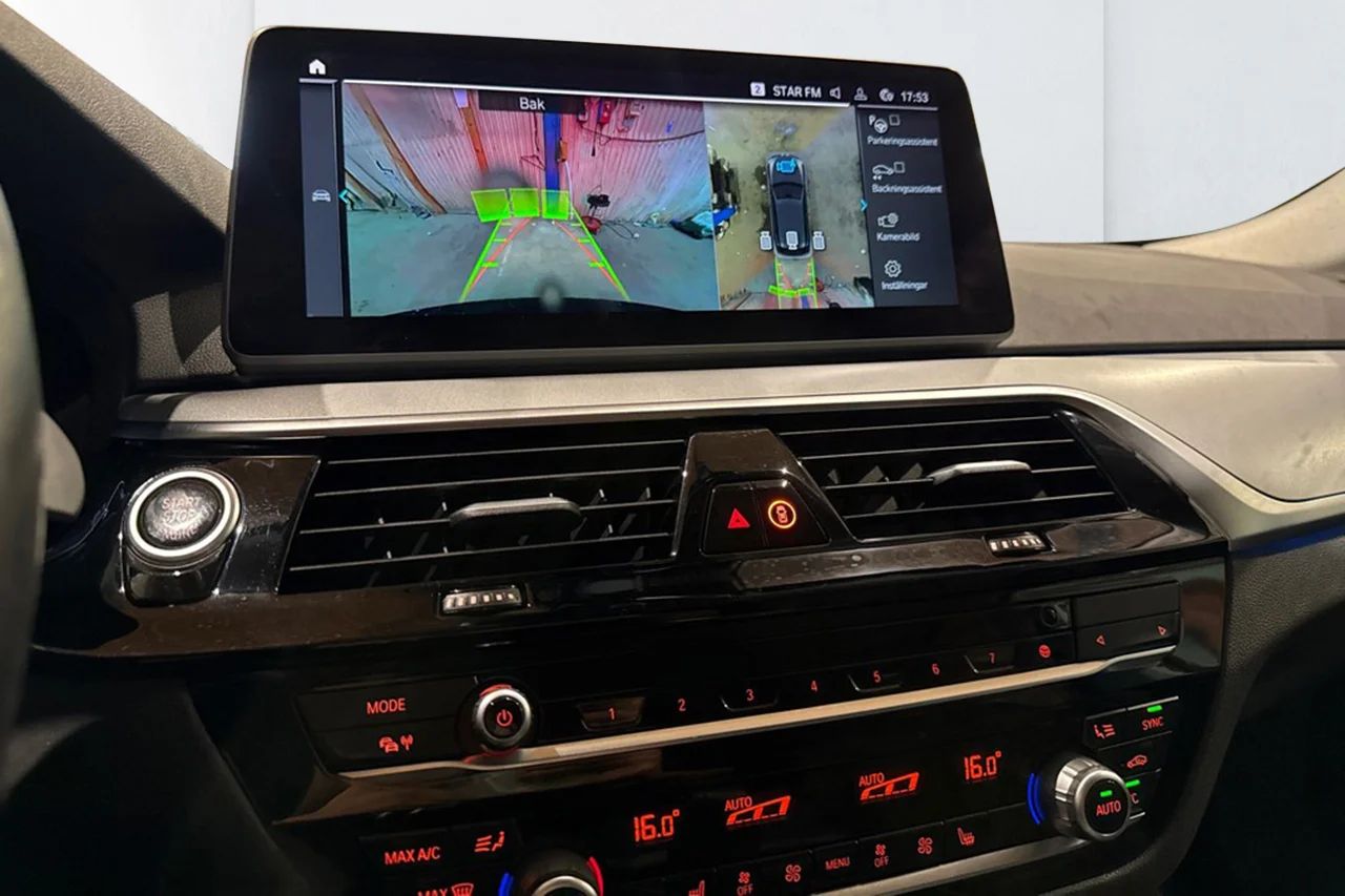 BMW 530e xDrive Touring Inno Drag HUD 360° Sensatec Matrix 292hk – bild 11 av 13