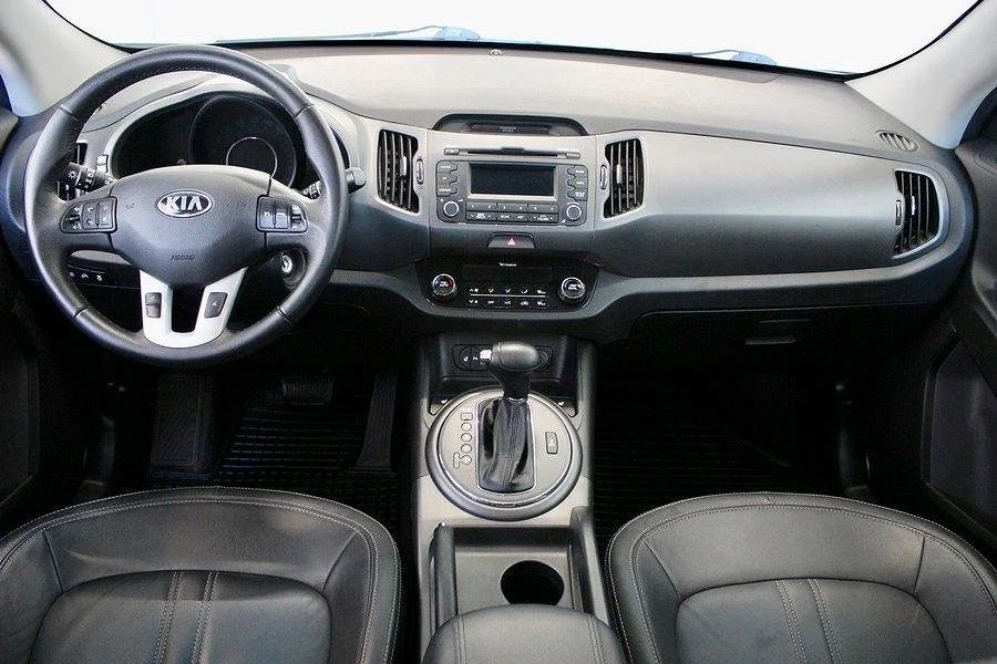 Kia Sportage 2.0 CRDi AWD EX Aut Läder Blåtand 184hk – bild 10 av 17