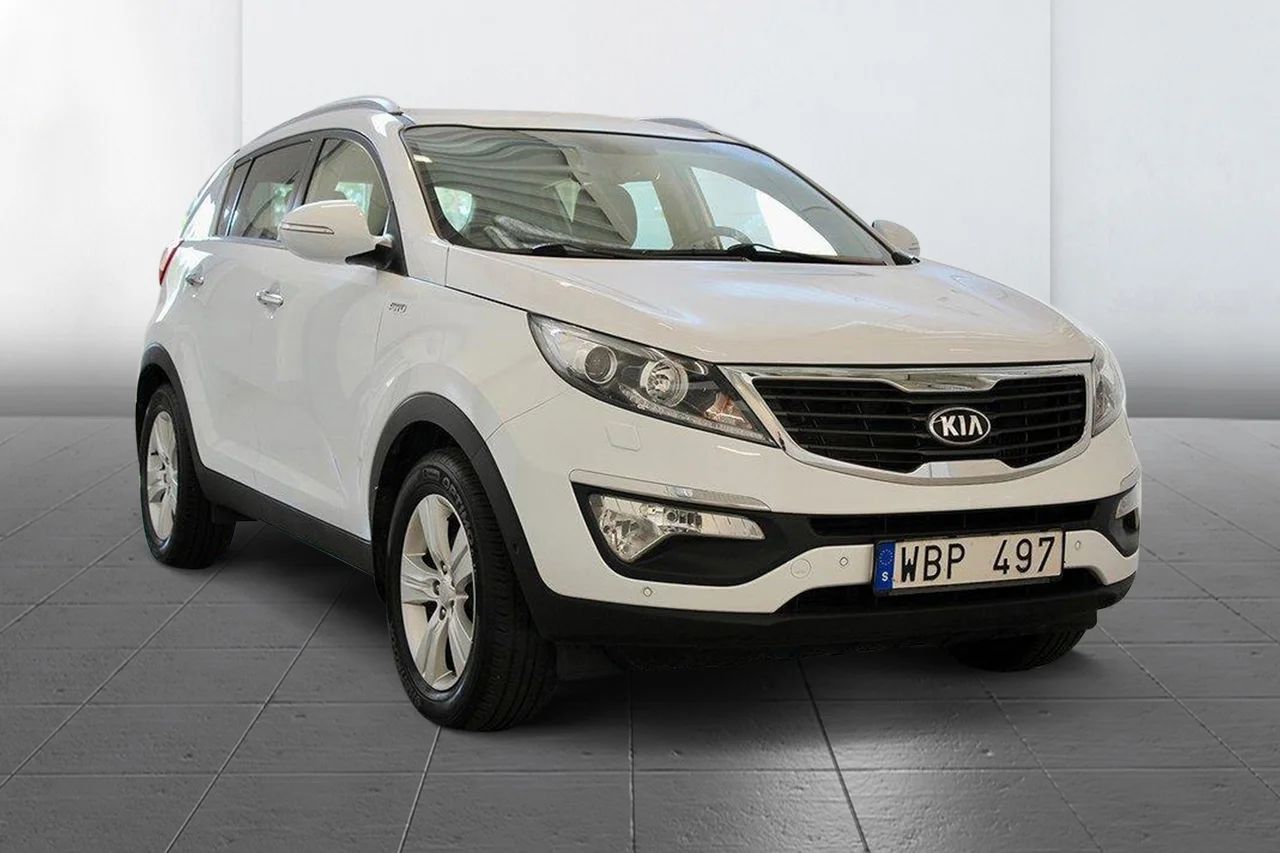 Kia Sportage 2.0 CRDi AWD EX Aut Läder Blåtand 184hk – bild 2 av 17