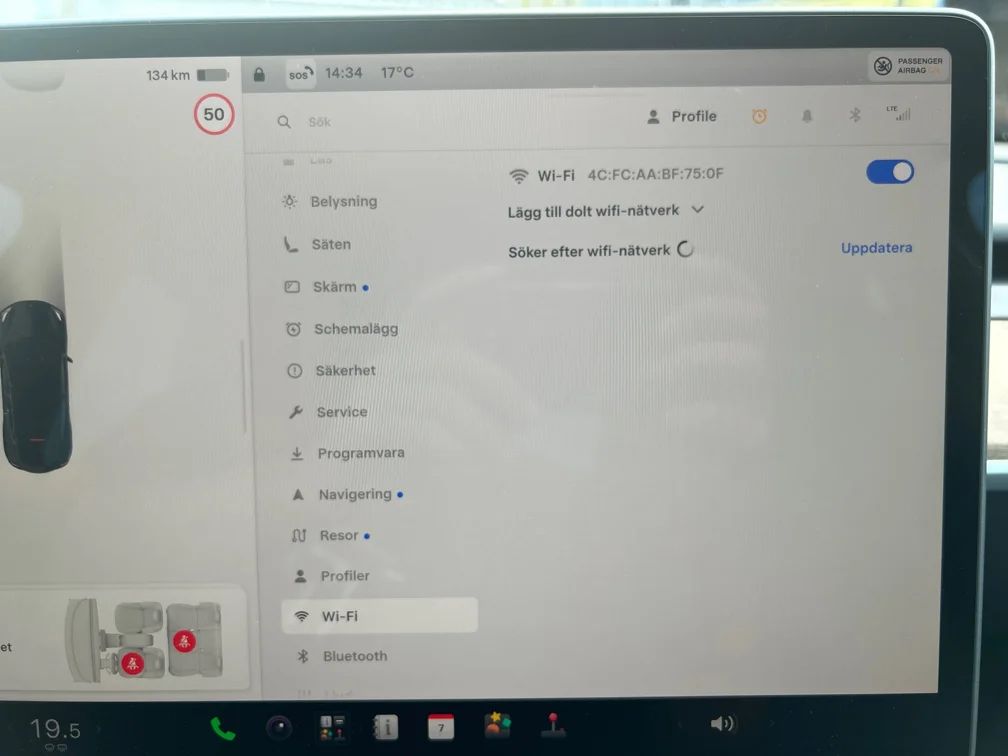 Tesla Model Y Performance Drag Värmepump AI-Dator Premiumljud MOMS 534hk – bild 12 av 13