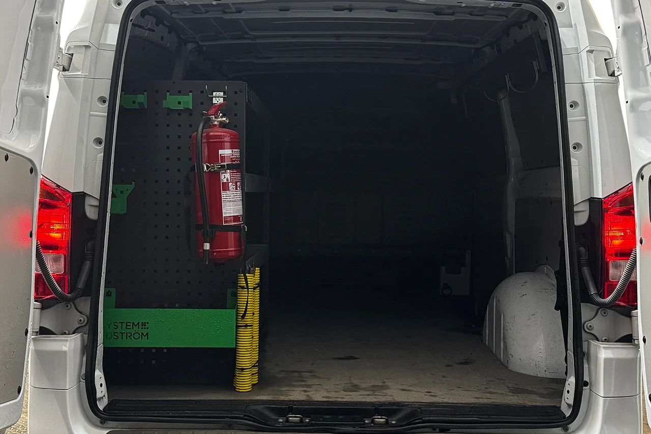 Mercedes-Benz Vito 119 CDI 2.8t L3 XLång Drag Inredd Navi Kamera MOMS 190hk – bild 12 av 27
