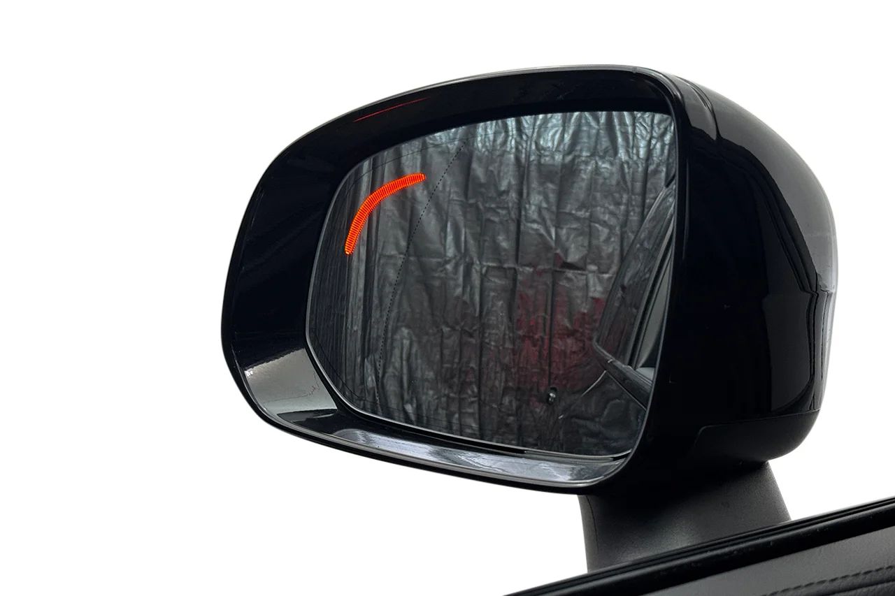Volvo XC90 B5 AWD Ultimate Dark 7sits Pano Navi HUD 360° H/K 235hk – bild 21 av 37