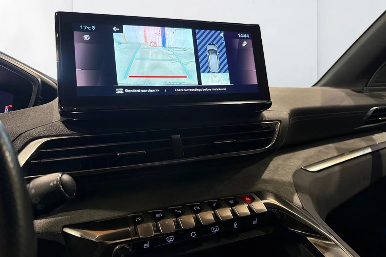 Peugeot 3008 1.2 PureTech GT Navi Kamera Delläder Cockpit MOMS – bild 10 av 10