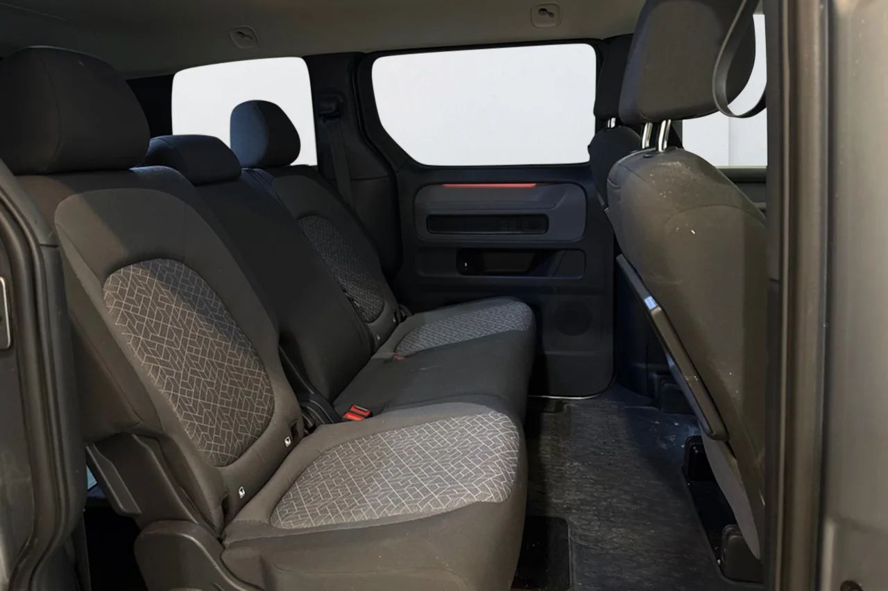 Volkswagen ID. Buzz 82 kWh Comfort Plus Pro Drag Kamera Keyless MOMS 204hk – bild 8 av 13